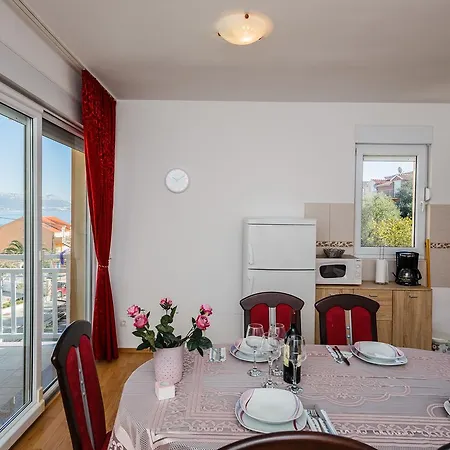 Nada Apartman Trogir