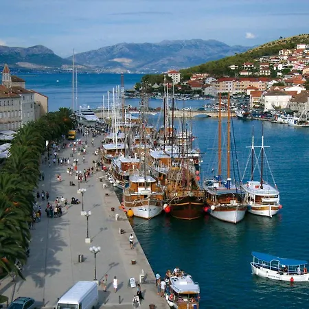 Nada Apartman Trogir