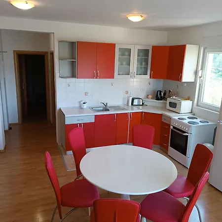 Apartment Nada *