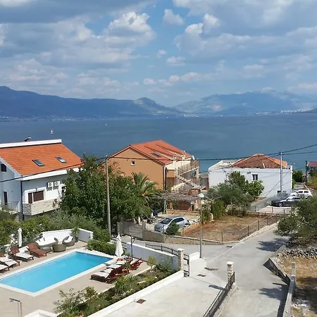 Nada Apartment Trogir